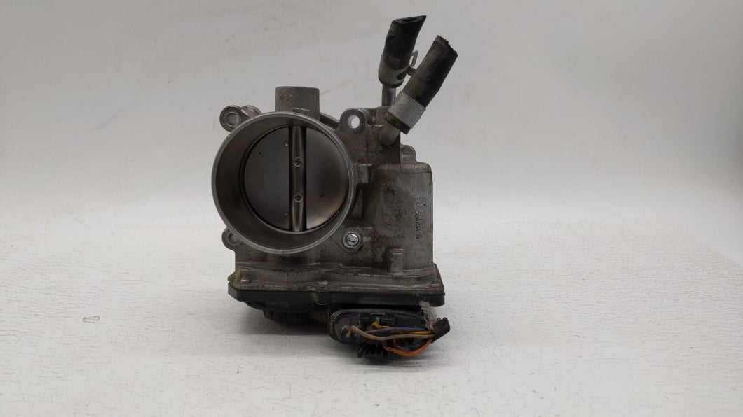 2011-2018 Hyundai Elantra Throttle Body P/N:35100-2E000 Fits 2011 2012 2013 2014 2015 2016 2017 2018 2019 OEM Used Auto Parts - Oemusedautoparts1.com