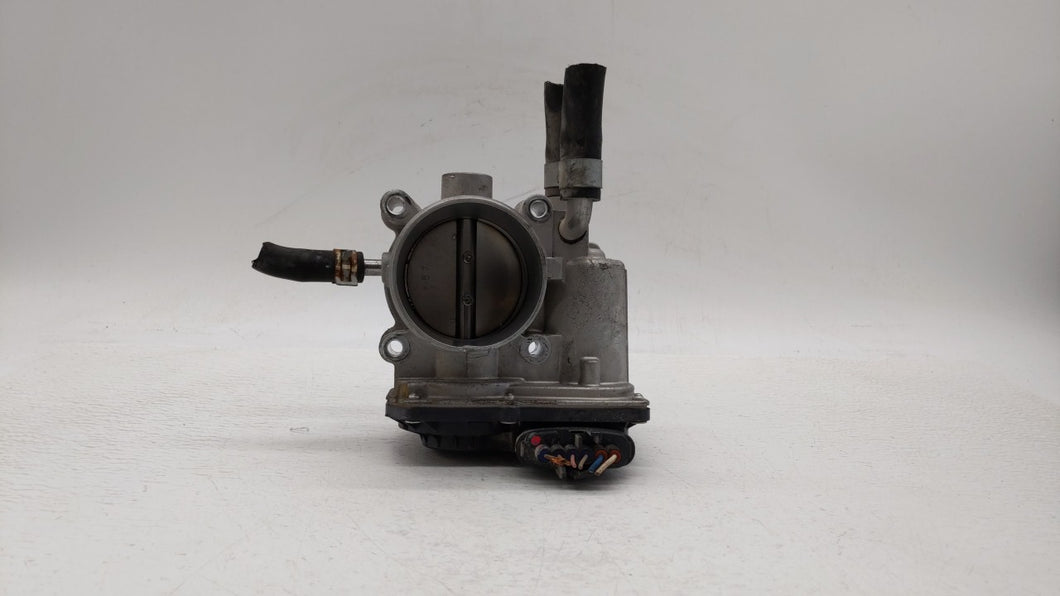 2012-2019 Hyundai Accent Throttle Body P/N:35100-2B300 Fits 2012 2013 2014 2015 2016 2017 2018 2019 OEM Used Auto Parts - Oemusedautoparts1.com