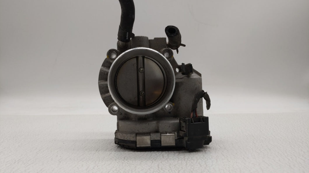 2010-2013 Hyundai Tucson Throttle Body P/N:35100-25400 Fits 2006 2007 2008 2009 2010 2011 2012 2013 OEM Used Auto Parts - Oemusedautoparts1.com