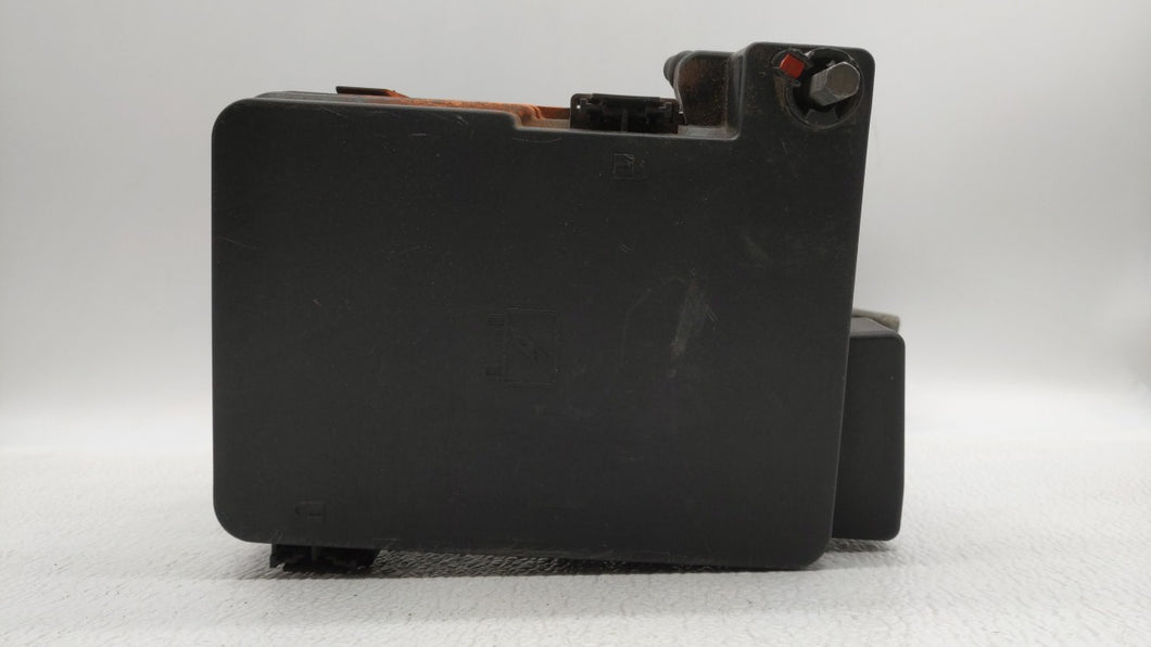 2016-2017 Chevrolet Equinox Fusebox Fuse Box Panel Relay Module P/N:23325532_01 22922727 Fits 2016 2017 OEM Used Auto Parts - Oemusedautoparts1.com