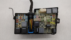 2013-2016 Ford Escape Fusebox Fuse Box Panel Relay Module P/N:AV6T-14A142-AB AV6T-14A067-AD Fits 2013 2014 2015 2016 OEM Used Auto Parts - Oemusedautoparts1.com