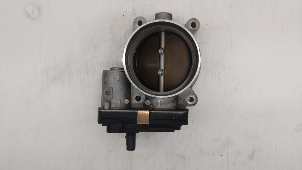 2015-2018 Chevrolet Tahoe Throttle Body P/N:12678224 12617792 Fits 2014 2015 2016 2017 2018 2019 OEM Used Auto Parts - Oemusedautoparts1.com