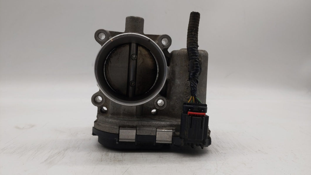 2012-2013 Ford Focus Throttle Body P/N:CM5E 9F991 AD Fits 2012 2013 2014 2015 2016 2017 OEM Used Auto Parts - Oemusedautoparts1.com