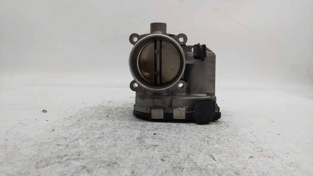 2017 Jaguar Xe Throttle Body P/N:AG9E-9F991-AA Fits 2013 2014 2015 OEM Used Auto Parts - Oemusedautoparts1.com