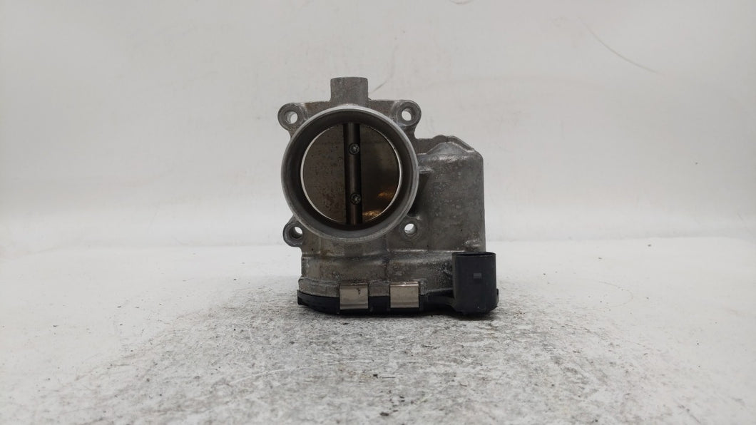 2017 Audi A4 Throttle Body P/N:06K 133 062 AK Fits OEM Used Auto Parts - Oemusedautoparts1.com