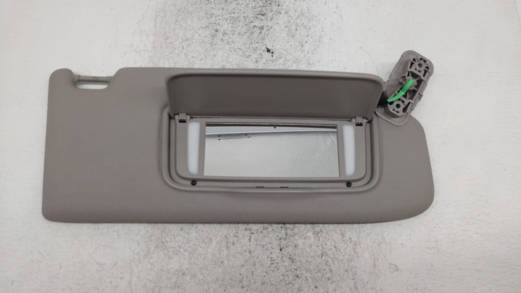 2005-2006 Volvo V50 Sun Visor Shade Replacement Passenger Right Mirror Fits 2004 2005 2006 OEM Used Auto Parts - Oemusedautoparts1.com