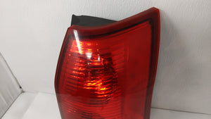 2002-2003 Saturn Vue Tail Light Assembly Passenger Right OEM P/N:22692371 22711438 Fits 2002 2003 OEM Used Auto Parts - Oemusedautoparts1.com