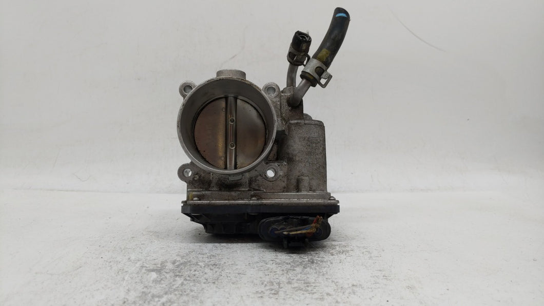 2011-2018 Hyundai Elantra Throttle Body P/N:35100-2E000 Fits 2011 2012 2013 2014 2015 2016 2017 2018 2019 OEM Used Auto Parts - Oemusedautoparts1.com