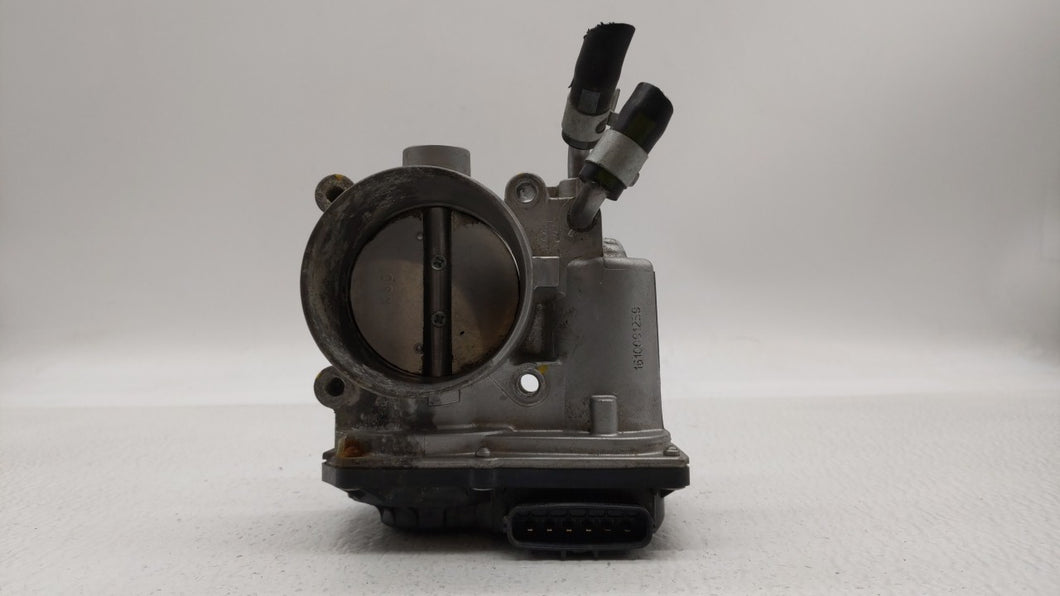 2011-2018 Hyundai Elantra Throttle Body P/N:35100-2E000 Fits 2011 2012 2013 2014 2015 2016 2017 2018 2019 OEM Used Auto Parts - Oemusedautoparts1.com