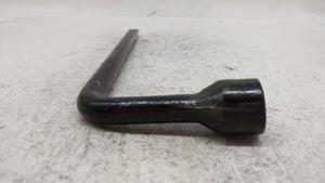 2006 Subaru Legacy CROWBAR - Oemusedautoparts1.com