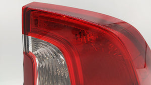 2005 Chevrolet Equinox Tail Light Assembly Passenger Right OEM P/N:30796268 GM384-B000R Fits 2006 2007 2008 2009 OEM Used Auto Parts - Oemusedautoparts1.com