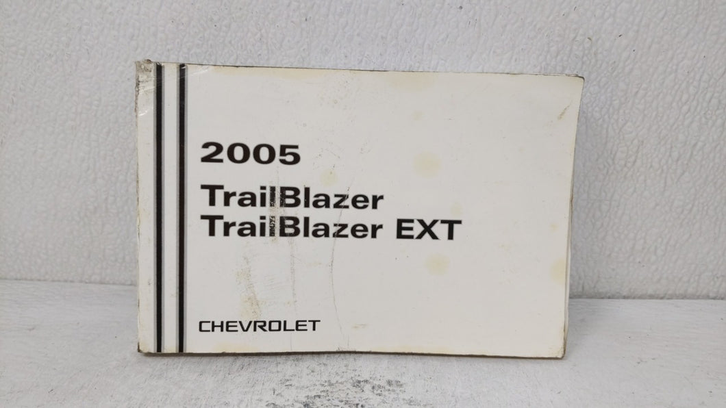 2005 Chevrolet Trailblazer Owners Manual Book Guide OEM Used Auto Parts