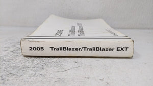 2005 Chevrolet Trailblazer Owners Manual Book Guide OEM Used Auto Parts