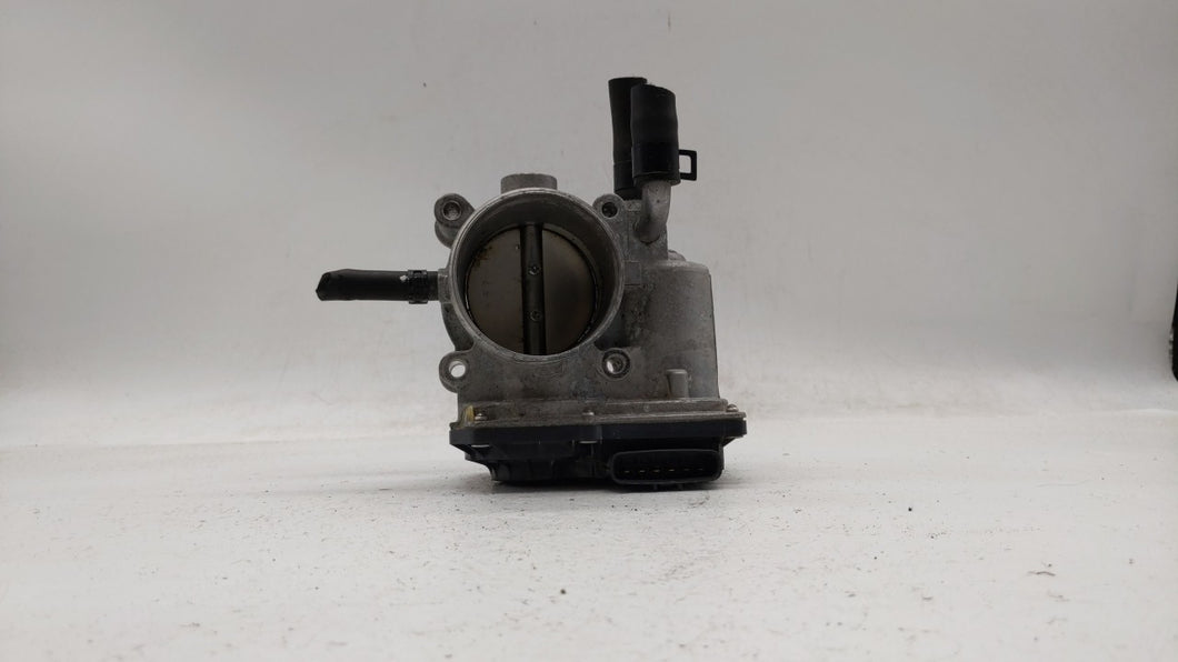 2012-2019 Hyundai Accent Throttle Body P/N:35100-2B300 Fits 2012 2013 2014 2015 2016 2017 2018 2019 OEM Used Auto Parts - Oemusedautoparts1.com