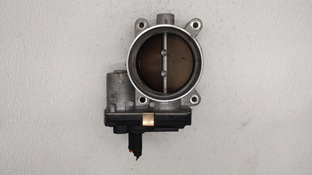 2015-2018 Chevrolet Tahoe Throttle Body P/N:12678224 12617792 Fits 2014 2015 2016 2017 2018 2019 OEM Used Auto Parts - Oemusedautoparts1.com