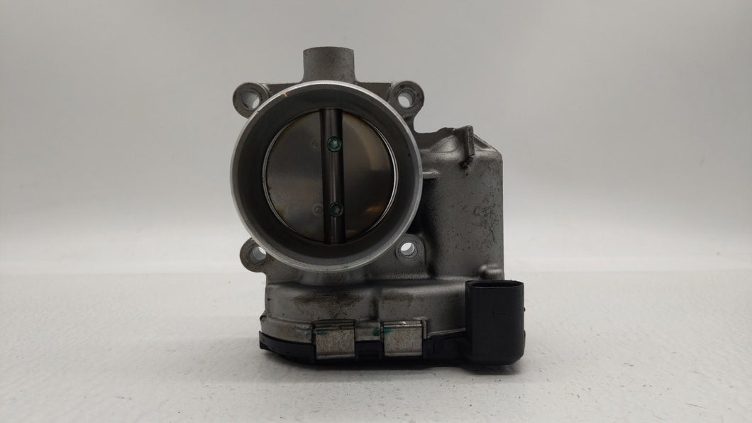 2014-2017 Volkswagen Passat Throttle Body P/N:0 280 750590 06K 133 062 D Fits 2014 2015 2016 2017 OEM Used Auto Parts - Oemusedautoparts1.com