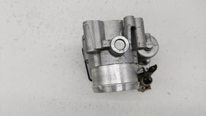 2017-2019 Ford Escape Throttle Body P/N:DS7G-9F991-BB DS7G-9E991-BB Fits 2014 2015 2016 2017 2018 2019 OEM Used Auto Parts - Oemusedautoparts1.com