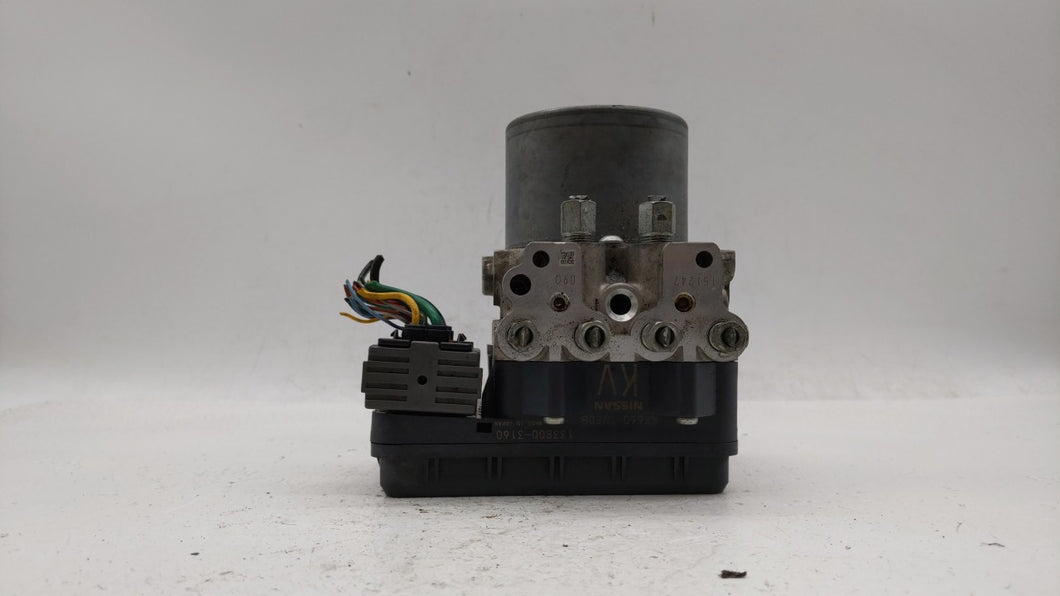 2013 Infiniti M37 ABS Pump Control Module Replacement P/N:47600 1ME0B Fits OEM Used Auto Parts - Oemusedautoparts1.com