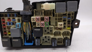 2012-2014 Ford Focus Fusebox Fuse Box Panel Relay Module P/N:AV6T-14A142-AB AV6T-14A142-AA Fits 2012 2013 2014 OEM Used Auto Parts - Oemusedautoparts1.com