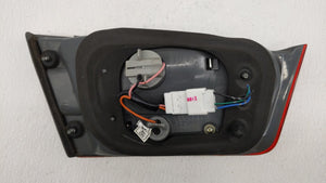 2006 Hyundai Sonata Tail Light Assembly Passenger Right OEM P/N:92404-0A0 Fits 2007 2008 OEM Used Auto Parts - Oemusedautoparts1.com