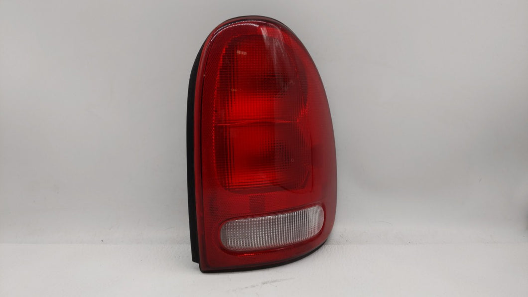 1998-2003 Dodge Durango Tail Light Assembly Passenger Right OEM P/N:4576362 Fits 1996 1997 1998 1999 2000 2001 2002 2003 OEM Used Auto Parts - Oemusedautoparts1.com