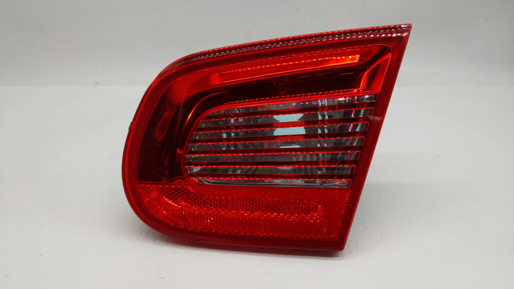 2007-2011 Volkswagen Eos Tail Light Assembly Passenger Right OEM P/N:1Q0945094 Fits 2007 2008 2009 2010 2011 OEM Used Auto Parts - Oemusedautoparts1.com