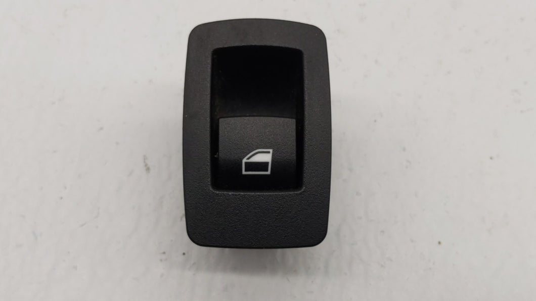 2013 Bmw X3 Passeneger Right Rear Power Window Switch 9208106 - Oemusedautoparts1.com