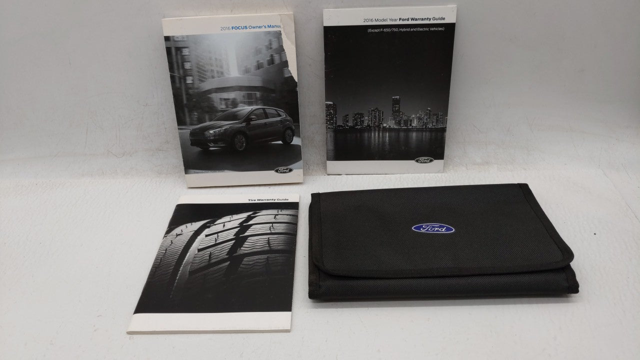 2016 Ford Focus Owners Manual 220817 - Oemusedautoparts1.com