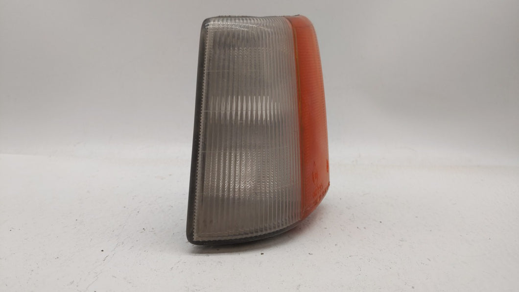 1993-1996 Jeep Grand Cherokee Driver Left Oem Front Light Lamp - Oemusedautoparts1.com