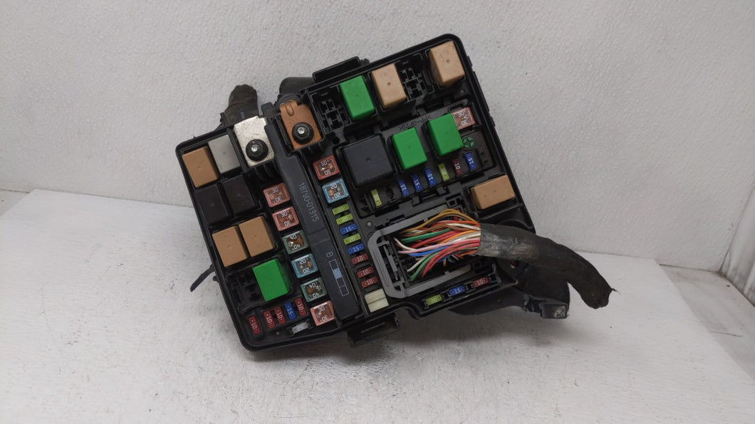 2011-2012 Hyundai Sonata Fusebox Fuse Box Panel Relay Module P/N:91200-4R012 91200-4R014 Fits 2011 2012 OEM Used Auto Parts - Oemusedautoparts1.com