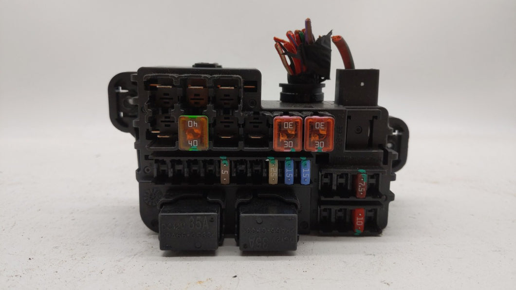 2015-2016 Buick Encore Fusebox Fuse Box Panel Relay Module P/N:95131331 94520906 Fits 2015 2016 OEM Used Auto Parts - Oemusedautoparts1.com