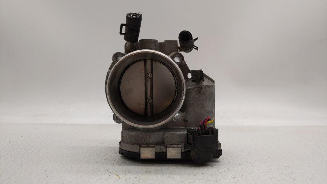 2011-2014 Hyundai Sonata Throttle Body P/N:35100-2G700 Fits 2011 2012 2013 2014 2015 2016 OEM Used Auto Parts - Oemusedautoparts1.com