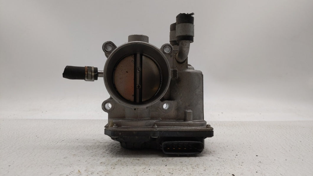 2012-2019 Hyundai Accent Throttle Body P/N:5302-1S02 35100-2B300 Fits 2012 2013 2014 2015 2016 2017 2018 2019 OEM Used Auto Parts - Oemusedautoparts1.com