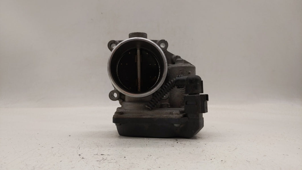 2013-2019 Volkswagen Golf Throttle Body P/N:E8-2103-0-09305-00485 06F 133 062 E Fits OEM Used Auto Parts - Oemusedautoparts1.com