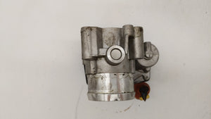 2017-2019 Ford Escape Throttle Body P/N:DS7G-9F991-BB DS7G-9E991-BB Fits 2014 2015 2016 2017 2018 2019 OEM Used Auto Parts - Oemusedautoparts1.com