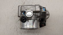 2016-2019 Kia Sorento Throttle Body P/N:0 280 750 618 35100-2G600 Fits 2015 2016 2017 2018 2019 OEM Used Auto Parts - Oemusedautoparts1.com