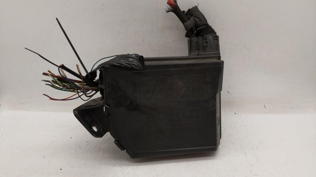 2012-2017 Fiat 500 Fusebox Fuse Box Panel Relay Module P/N:68184343AC Fits 2012 2013 2014 2015 2016 2017 OEM Used Auto Parts - Oemusedautoparts1.com