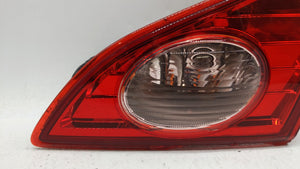 2009-2010 Nissan Murano Tail Light Assembly Passenger Right OEM P/N:E423266 Fits 2009 2010 OEM Used Auto Parts - Oemusedautoparts1.com