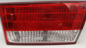 2008 Hyundai Sonata Tail Light Assembly Passenger Right OEM Fits OEM Used Auto Parts - Oemusedautoparts1.com