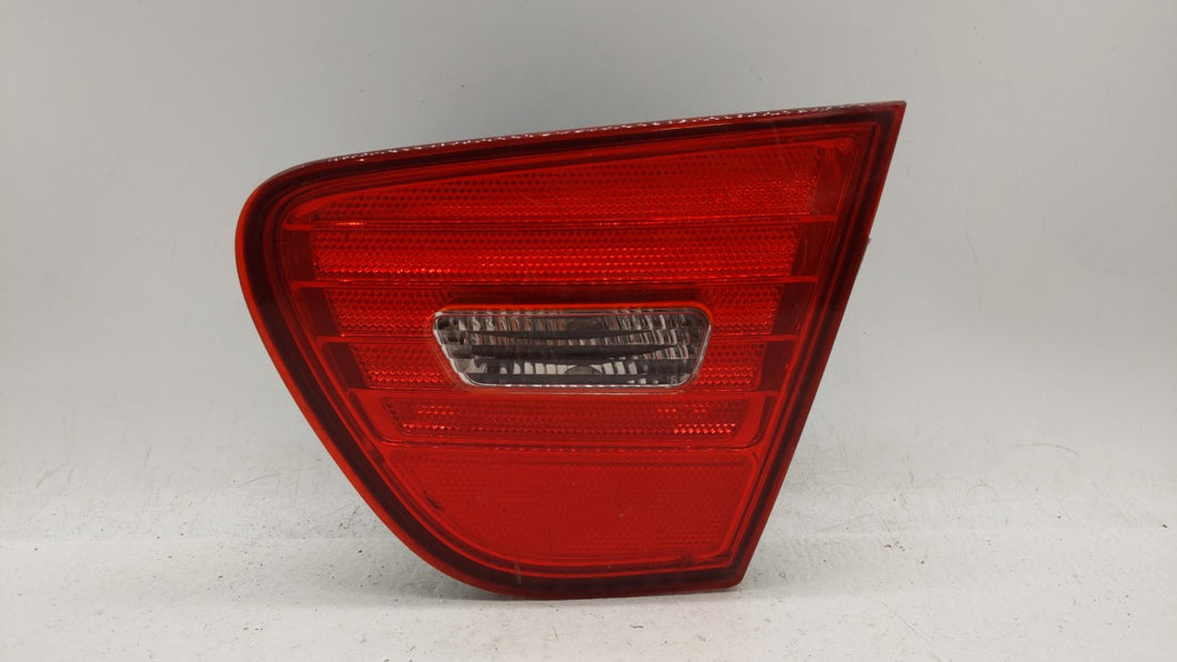 2007-2010 Hyundai Elantra Tail Light Assembly Passenger Right OEM P/N:92404-2H00 Fits 2007 2008 2009 2010 OEM Used Auto Parts - Oemusedautoparts1.com