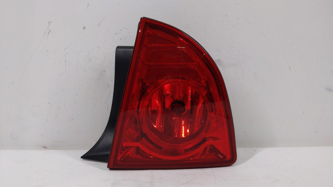 2009 Chevrolet Malibu Tail Light Assembly Passenger Right OEM P/N:20914363 25879097 Fits 2008 2010 2011 2012 OEM Used Auto Parts - Oemusedautoparts1.com