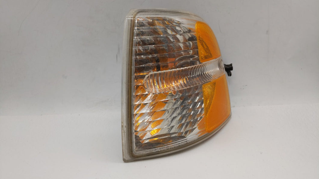 2004-2005 Ford Explorer Driver Left Oem Front Light Lamp - Oemusedautoparts1.com