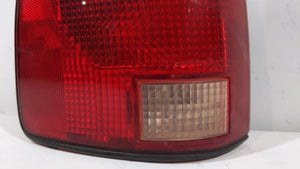 1994-2003 Chevrolet S10 Tail Light Assembly Driver Left OEM P/N:16516093 Fits 1994 1995 1996 1997 1998 1999 2000 2001 2002 2003 OEM Used Auto Parts - Oemusedautoparts1.com