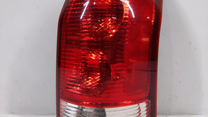 2002-2003 Saturn Vue Tail Light Assembly Passenger Right OEM P/N:22692371 22711438 Fits 2002 2003 OEM Used Auto Parts - Oemusedautoparts1.com