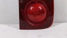 2002-2003 Land Rover Freelander Tail Light Assembly Passenger Right OEM Fits 2002 2003 OEM Used Auto Parts - Oemusedautoparts1.com