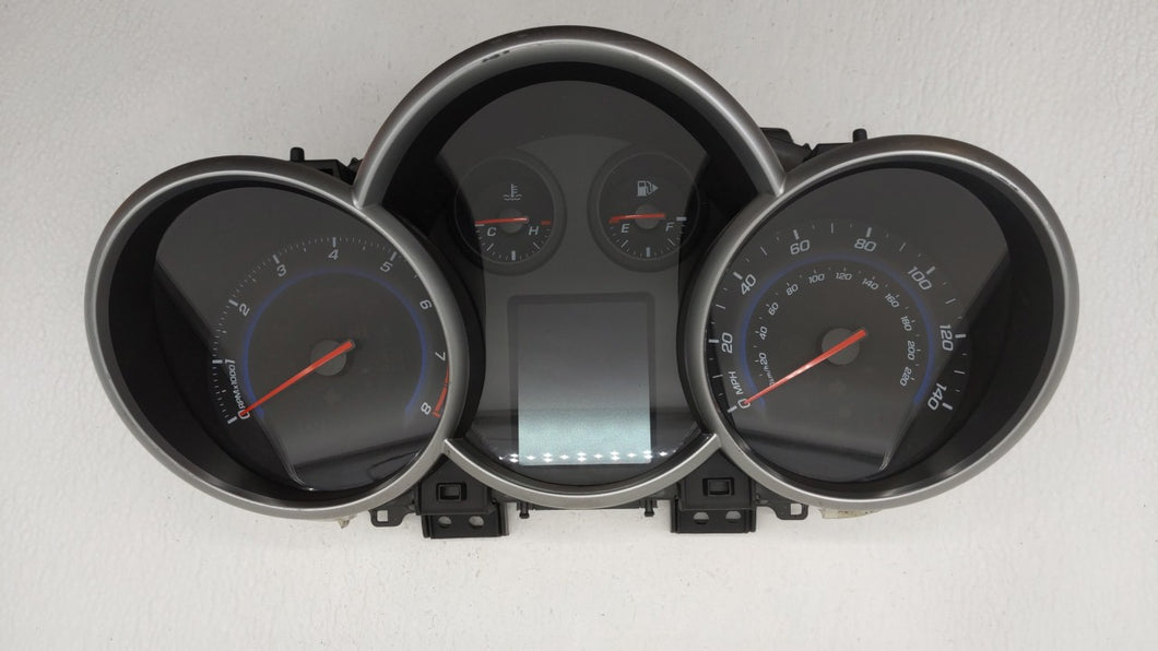 2015-2016 Chevrolet Cruze Instrument Cluster Speedometer Gauges P/N:811511914 94560794 Fits 2015 2016 OEM Used Auto Parts - Oemusedautoparts1.com