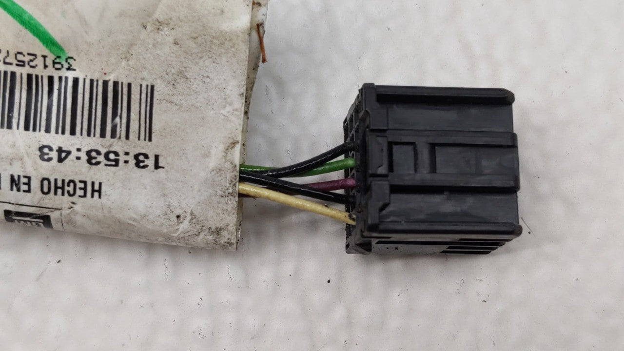 2016-2018 Chevrolet Cruze Passenger Right Side View Power Door Mirror 251371 - Oemusedautoparts1.com