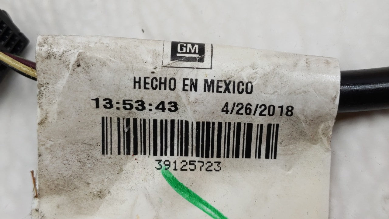 2016-2018 Chevrolet Cruze Passenger Right Side View Power Door Mirror 251371 - Oemusedautoparts1.com