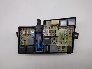 2013-2016 Ford Escape Fusebox Fuse Box Panel Relay Module P/N:AV6T-14A142-AB AV6T-14A067-AD Fits 2013 2014 2015 2016 OEM Used Auto Parts - Oemusedautoparts1.com