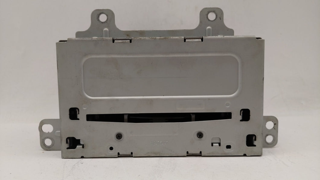 2011-2012 Chevrolet Cruze Radio AM FM Cd Player Receiver Replacement P/N:20983517 20907419 Fits 2010 2011 2012 OEM Used Auto Parts - Oemusedautoparts1.com